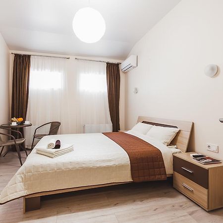 Apartments Near Deribasovskaya โอเดสซา ภายนอก รูปภาพ