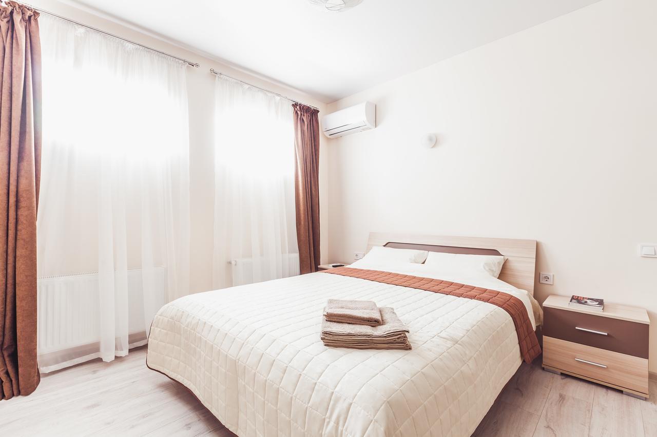 Apartments Near Deribasovskaya โอเดสซา ภายนอก รูปภาพ
