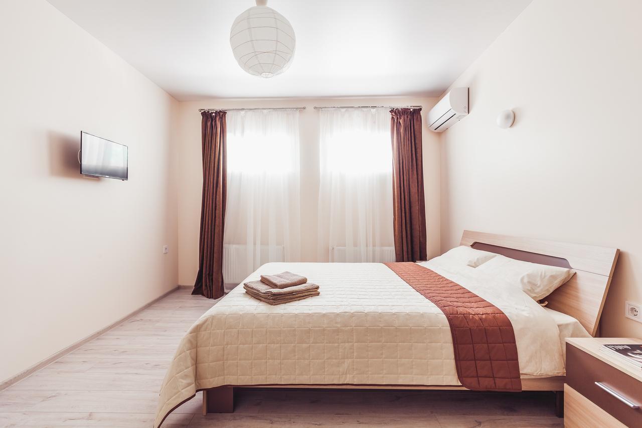 Apartments Near Deribasovskaya โอเดสซา ภายนอก รูปภาพ