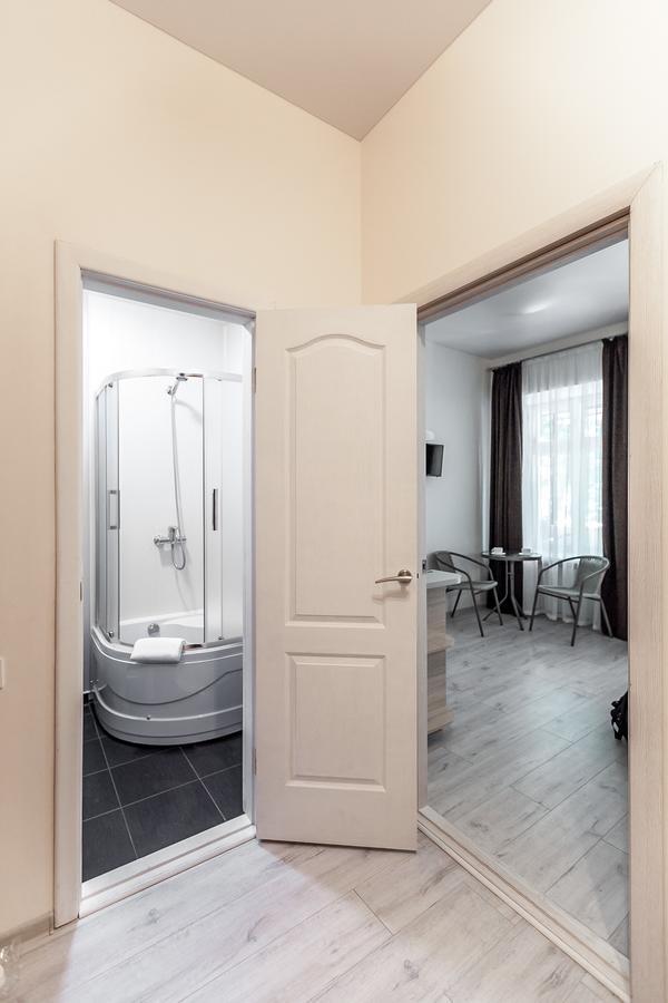 Apartments Near Deribasovskaya โอเดสซา ภายนอก รูปภาพ