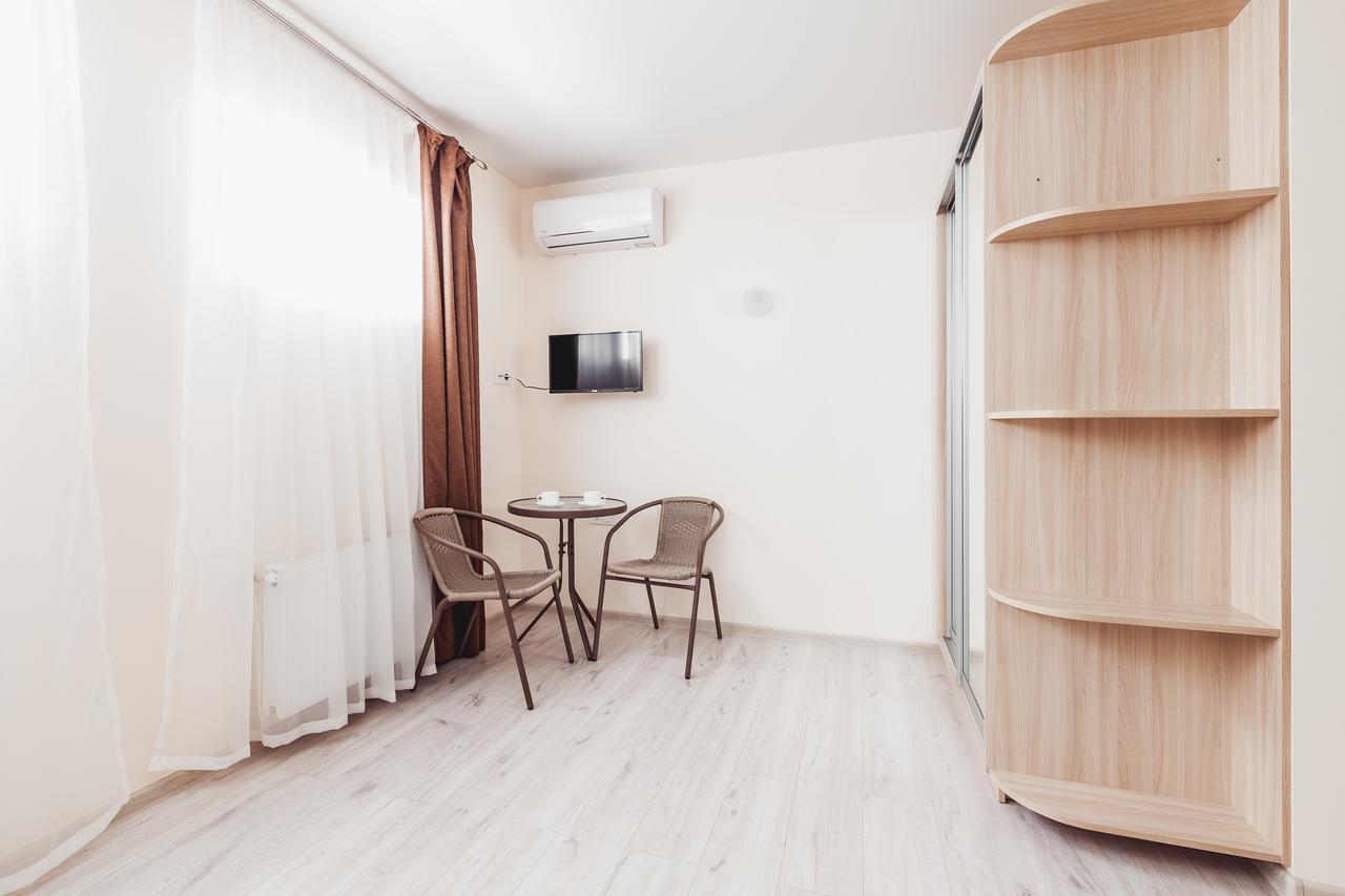 Apartments Near Deribasovskaya โอเดสซา ภายนอก รูปภาพ