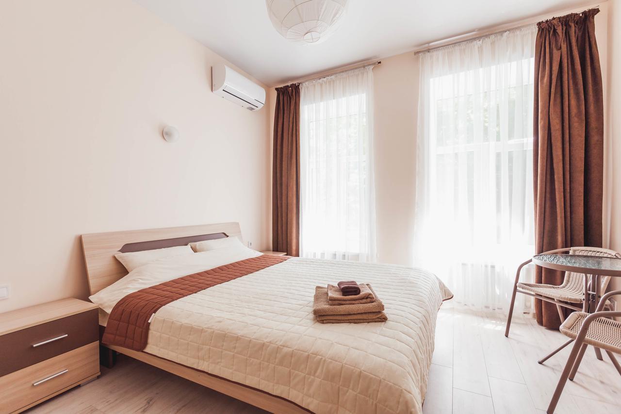 Apartments Near Deribasovskaya โอเดสซา ภายนอก รูปภาพ